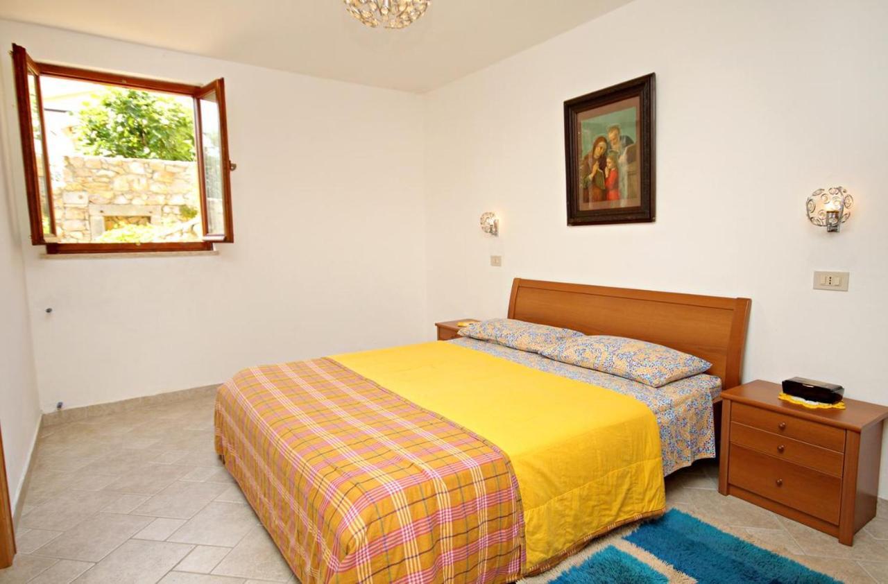 Apartments By The Sea Duga Luka - Prtlog, Labin - 3025 Exterior photo